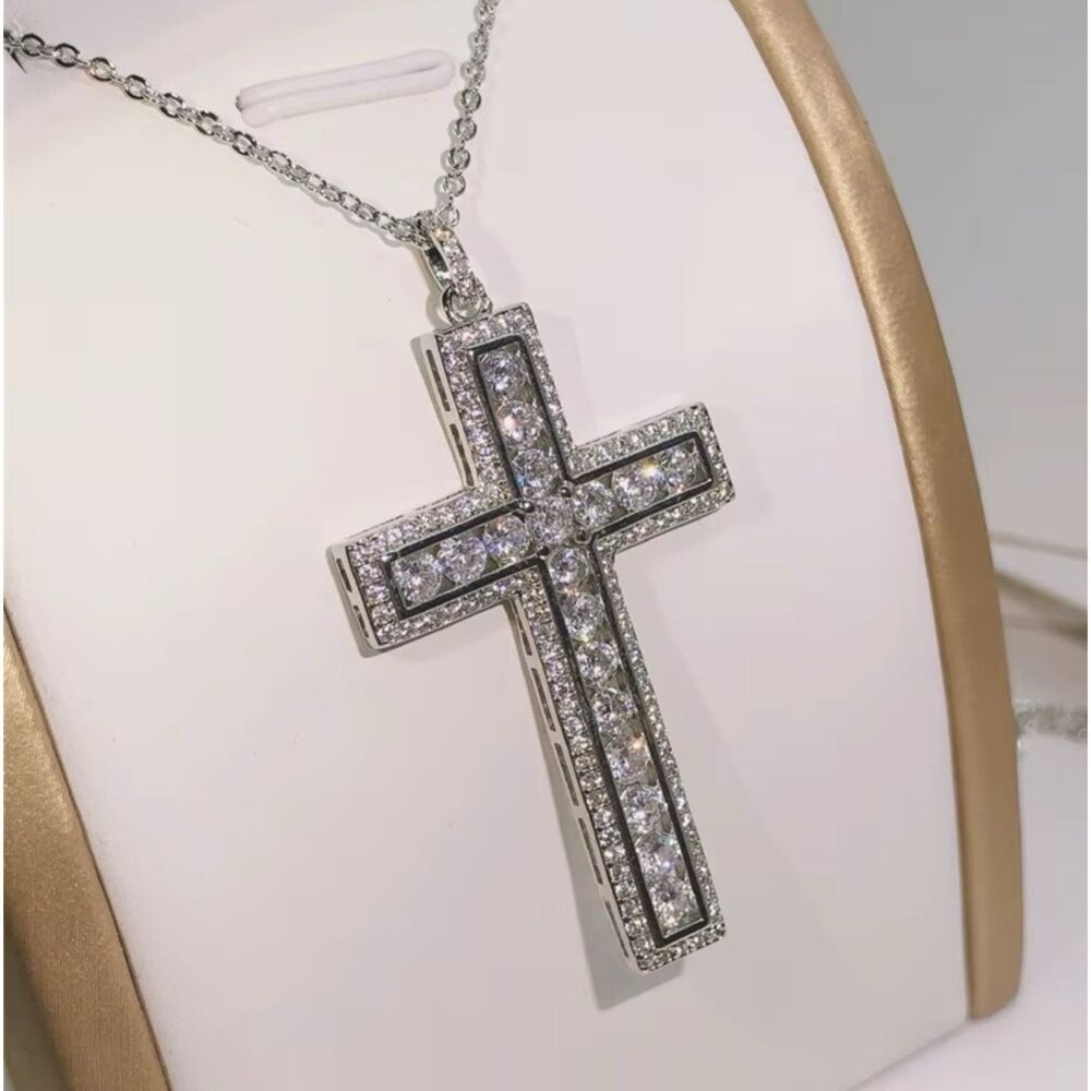 ✝️ Beautiful Sparkling Zircon Cross Pendant Necklace - Picture 4 of 16
